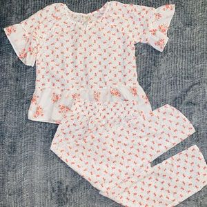 Size 8 Girls GAP pajamas set, white pink flowers